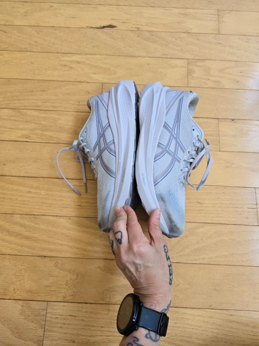 Asics | Gel-Kayano 30 'Lilac Hint' sporty running sneakers | WMS 10 - Picture 10 of 11
